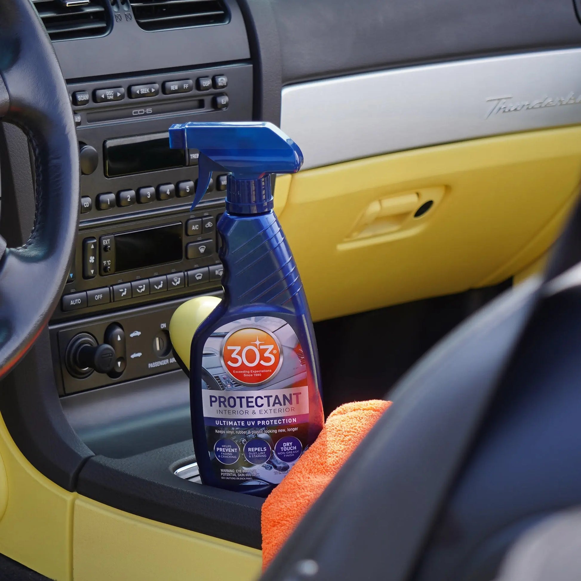 303 Automotive Protectant (16oz/ 25 Wipes)